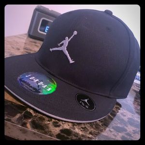 Never Worn Jordan Fitted Cap 7 5/8